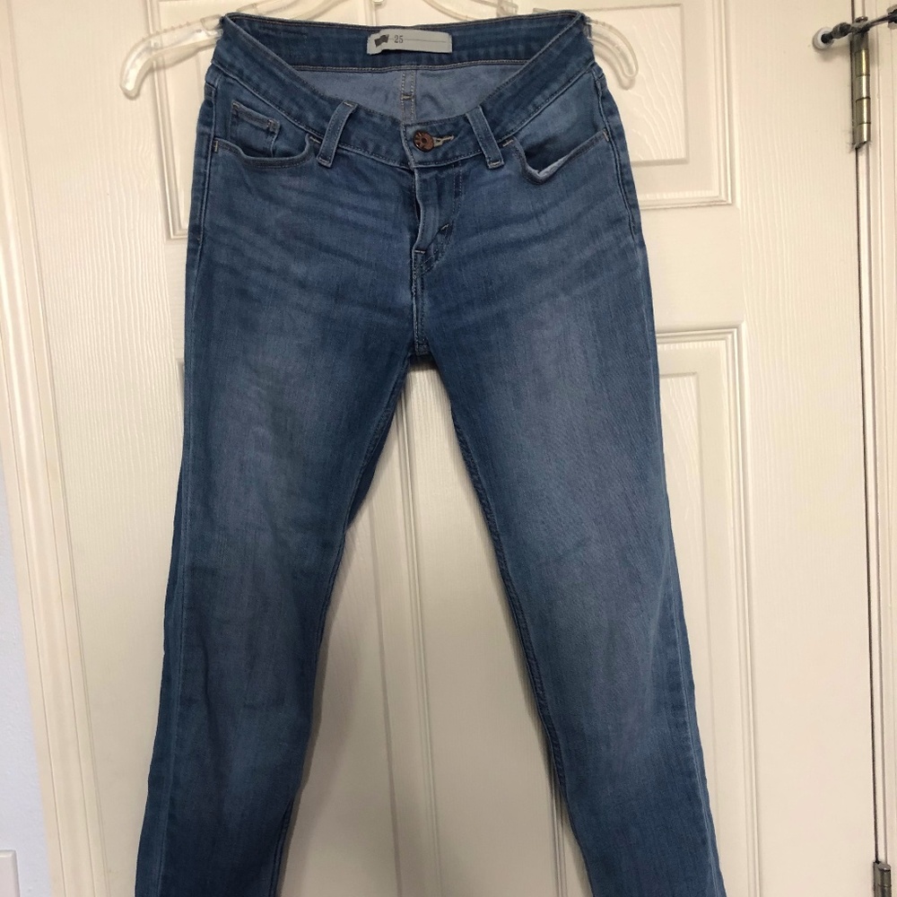 Levi Lightwash Skinny Jeans